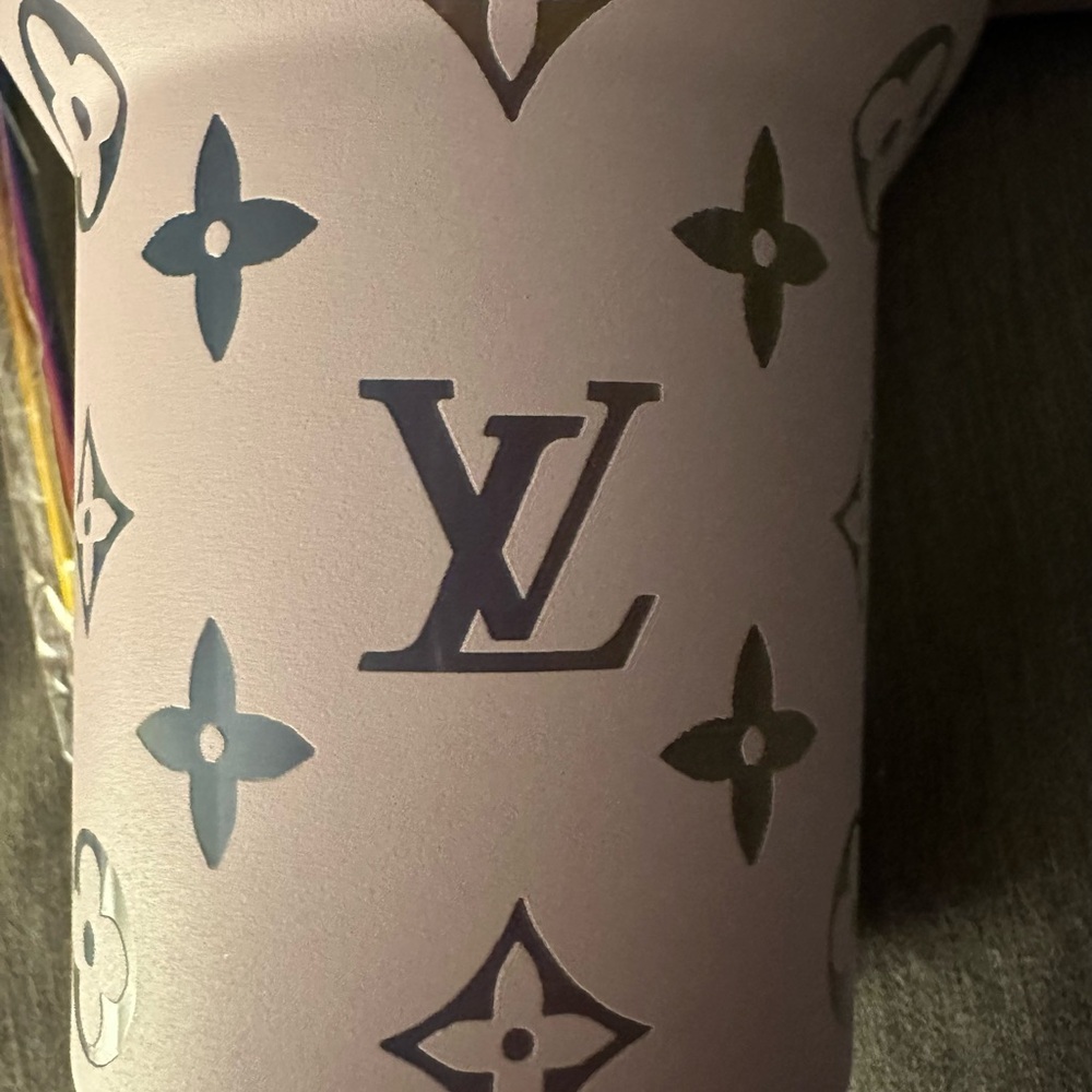 Designer 40oz Stanley NEW IN BOX - Picture 6 of 7